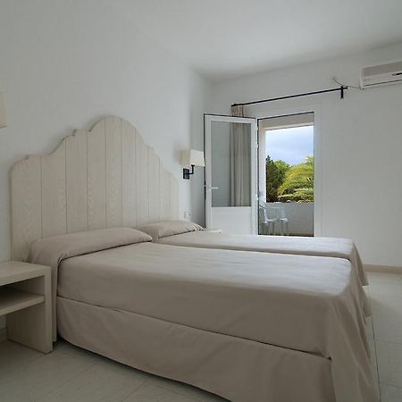 Hostal Capri Es Pujols Bilik gambar